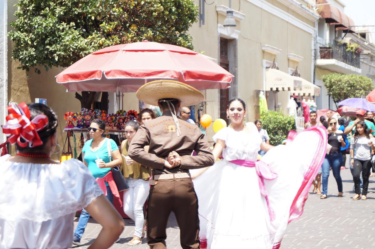Casa De Los Soles B&B Hostal Tlaquepaque Eksteriør bilde